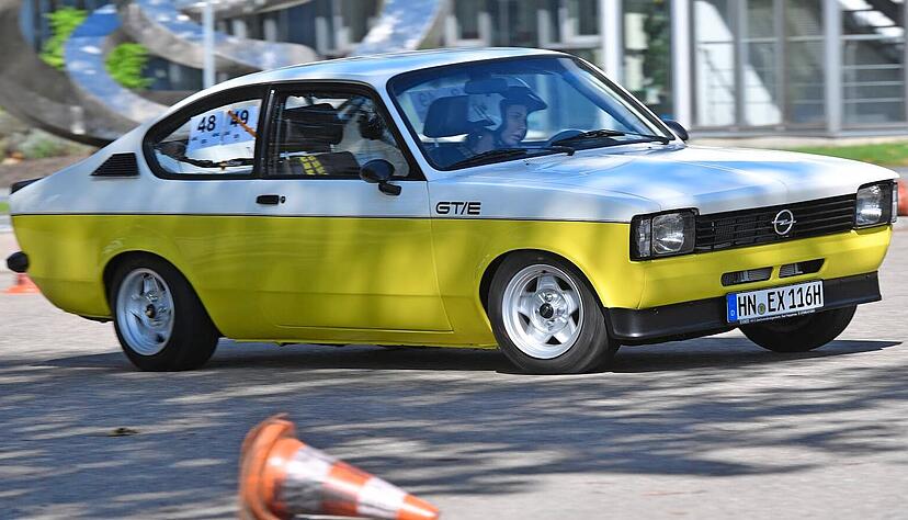 Marie Exner vom MC Heilbronn gelangen im Opel Kadett C Coupé drei nahezu fehlerfreie Wertungsläufe, womit sie nicht nur Zweite in der Klasse 16 wurde, sondern auch ihren Vater Steffen in der Gesamtwertung um 30 Plätze distanzierte.