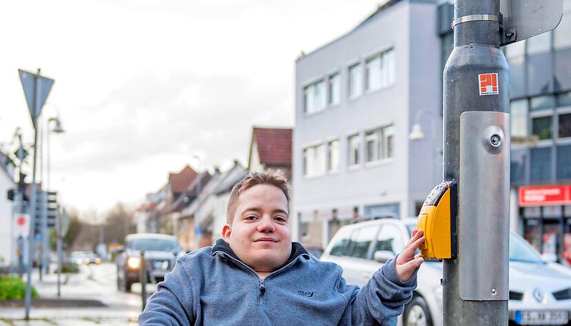 David Heilemann aus Wendlingen ist oft mit seinem Roller unterwegs. Im Alltag kommt er gut zurecht. Foto: Mario Berger David Heilemann aus Wendlingen ist oft mit seinem Roller unterwegs. Im Alltag kommt er gut zurecht. Foto: Mario Berger