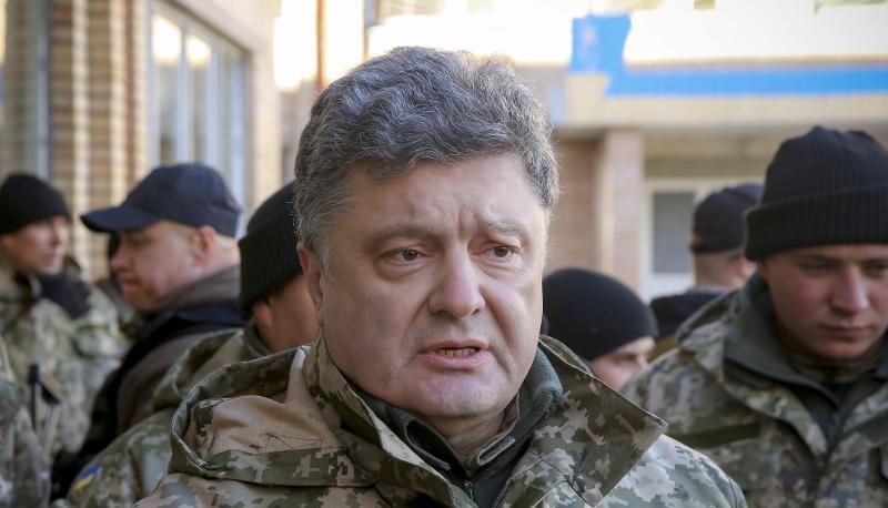 Der ukrainische Pr&auml;sident Petro Poroschenko in Kramatorsk, aus dem die prorussischen Rebellen vertrieben worden waren. Foto: Mikhail Palinchak/Presidential Press Service