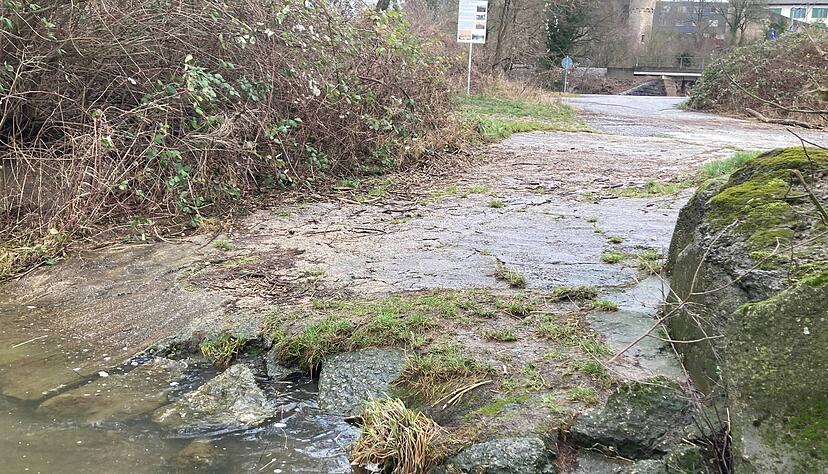 Eine Slipanlage am Neckar in Gundelsheim. Auch hier steigen die Pegel. Foto: Archiv