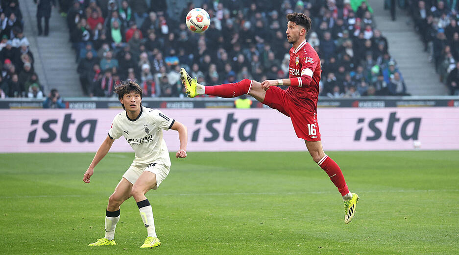 Atakan Karazor: Ordnete und waltete im Mittelfeld das Spiel des VfB Stuttgart. Kam im Laufe des Spiels besser ins Spiel. Note: 3