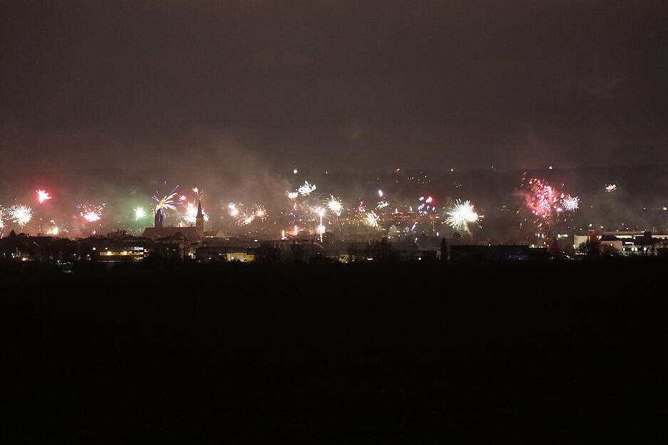 Ein imposantes Feuerwerk war &uuml;ber der Stadt zu sehen.