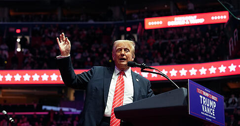 Der designierte US-Präsident Donald Trump spricht bei einer Kundgebung vor seiner Amtseinführung.