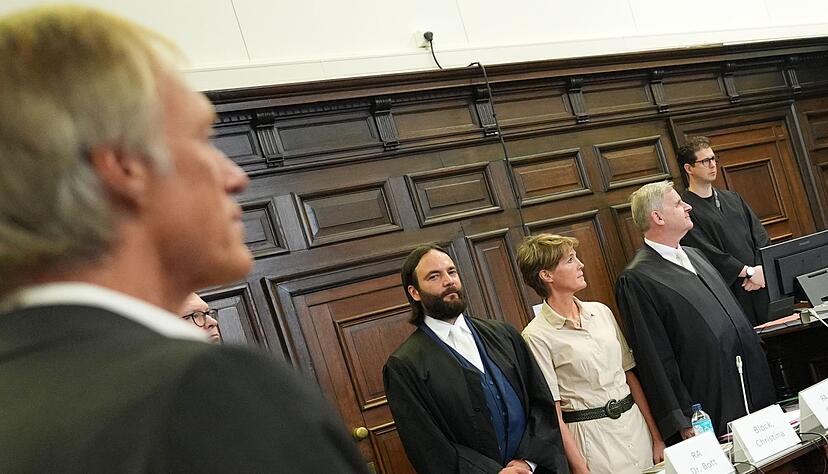 Die Tochter Blocks kann zunächst nicht mehr als Nebenklägerin im Prozess gegen ihre Mutter auftreten (Archivbild). Die Tochter Blocks kann zunächst nicht mehr als Nebenklägerin im Prozess gegen ihre Mutter auftreten (Archivbild).