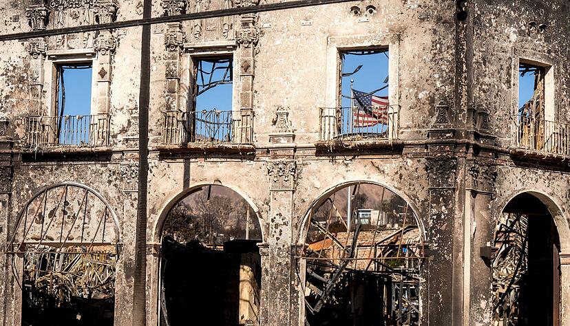 Viele Menschen wurden in die Flucht geschlagen. Viele Menschen wurden in die Flucht geschlagen.