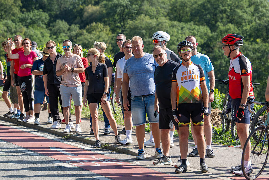 Zahlreiche Fans kamen zur Unterstützung. Zahlreiche Fans kamen zur Unterstützung.