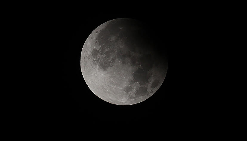 Der Supermond über Bad Friedrichshall – aufgenommen um 4.35 Uhr.