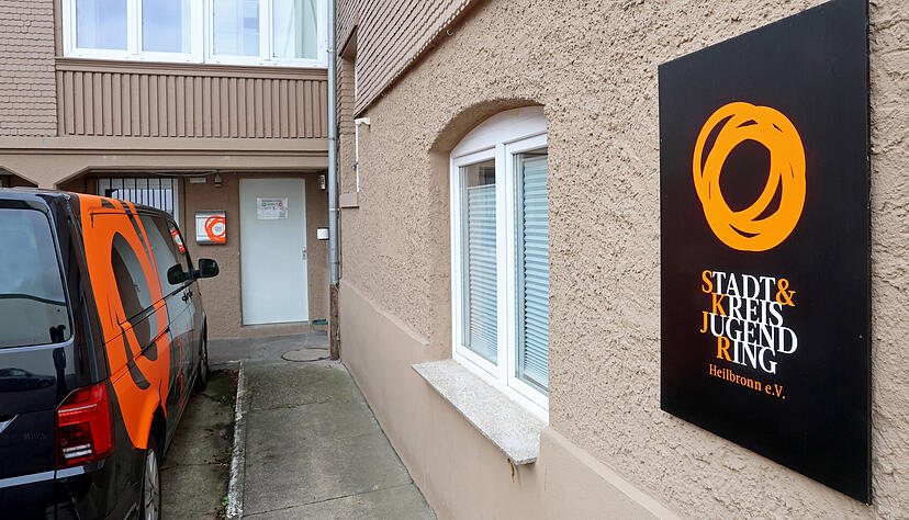 Wenige Minuten vor der Beiratssitzung der Antidiskriminierungsstelle Heilbronn wurde die Sitzung abgebrochen. Wenige Minuten vor der Beiratssitzung der Antidiskriminierungsstelle Heilbronn wurde die Sitzung abgebrochen.