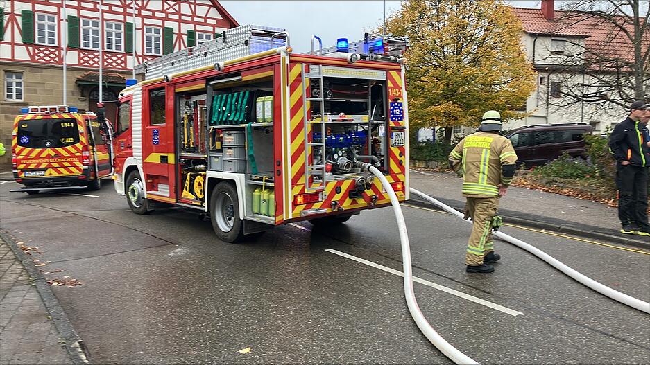 Brand in Lehrensteinsfeld: Bilder vom Feuerwehr-Einsatz Brand in Lehrensteinsfeld: Bilder vom Feuerwehr-Einsatz