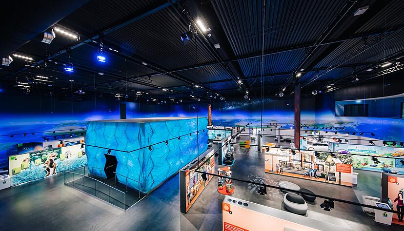 Der Gletscher ist der Mittelpunkt und Beginn der Ausstellung in der Klima-Arena. Mitte Oktober geht es offiziell los.
Fotograf: Klima Arena/Simon Hofmann