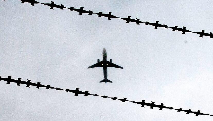 Bis ein Gefährder abgeschoben werden kann, müssen viele Teile eines Puzzles zusammenpassen. Das erfordert akribische Kleinarbeit. Foto: dpa