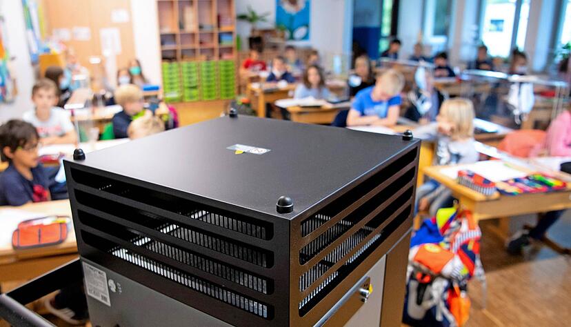 Raumluftfilter sollen die Sch&uuml;ler vor dem Coronavirus sch&uuml;tzen. Daf&uuml;r haben G&uuml;glinger B&uuml;rger eine Unterschriftenliste gesammelt. Die Mehrheit des Gemeinderats ist dagegen. Ein B&uuml;rgerentscheid soll Klarheit bringen.
Foto:Archiv/Hoppe