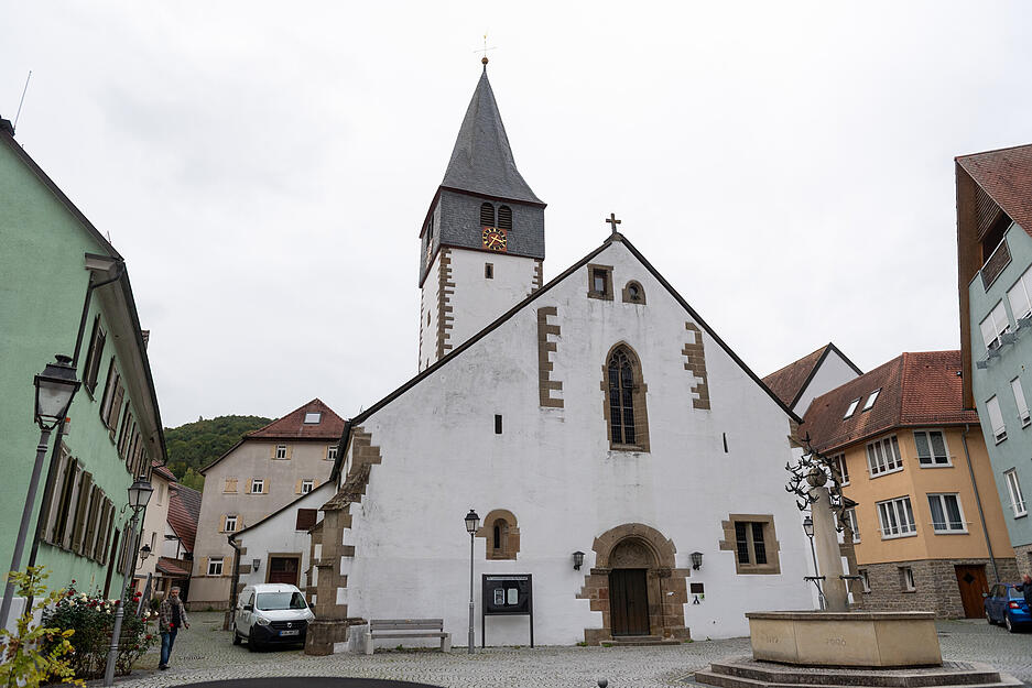Gedenkfeier für getöteten Jungen in der St. Laurentiuskirche in Niedernhall.