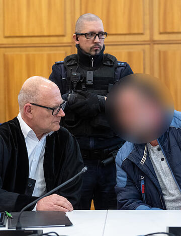 Mehrfach soll er seine leibliche Tochter sexuell schwer missbraucht haben. Daf&uuml;r muss sich ein 47 Jahre alter Heilbronner vor Gericht verantworten.