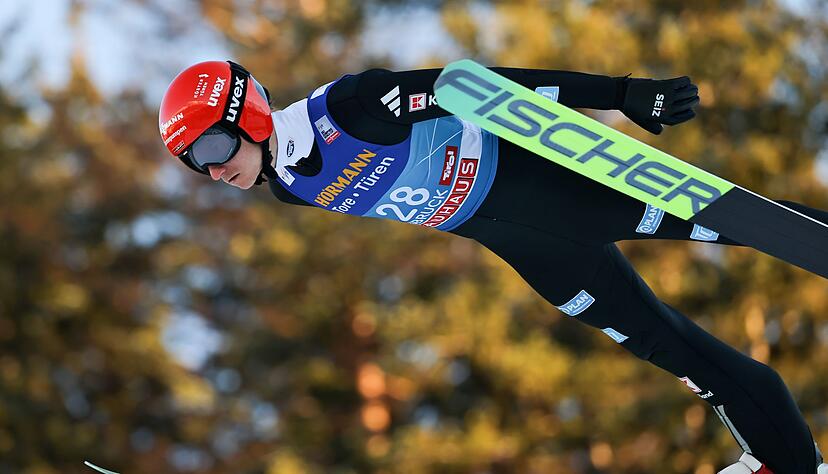 Karl Geiger kommt in Innsbruck besser zurecht als Wellinger. Karl Geiger kommt in Innsbruck besser zurecht als Wellinger.
