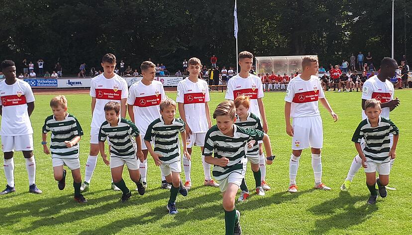 Der VfB Stuttgart beim U17-Bundesliga-Cup in Öhringen. Foto: Alexander Bertok