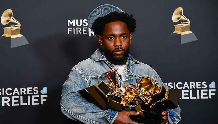 Zuletzt noch mit Grammys, bald auf der Stadionb&uuml;hne: Kendrick Lamar.