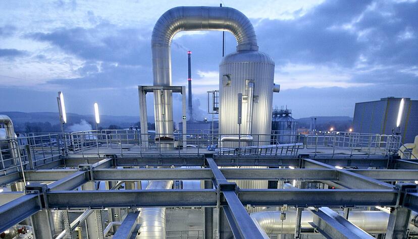 Die S&uuml;dzucker-Tochter Cropenergies stellt jetzt auch in ihrem gr&ouml;&szlig;ten Werk in Zeitz Neutralalkohol f&uuml;r Desinfektionsmittel her. Foto: Cropenergies