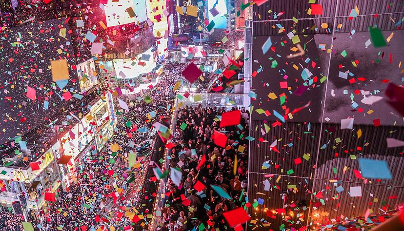 Fr&ouml;hliche Silvesterparty auf dem Times Square.