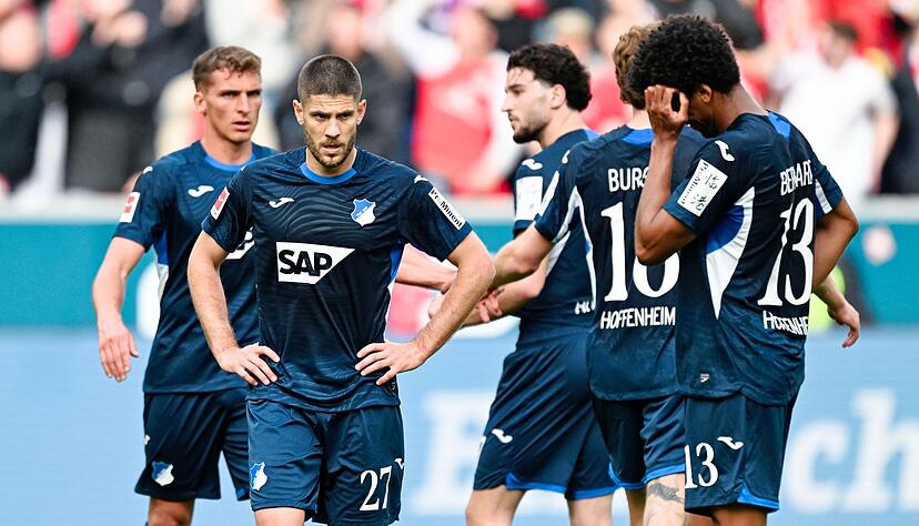 Hoffenheim und Andrej Kramaric (2.v.l.): ratlos nach der Niederlage gegen Mainz.