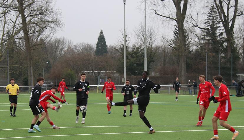 Innenverteidiger Baba Mbodji und der VfR Heilbronn finden in der laufenden Saison doch nicht zusammen.