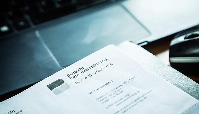 Rentenbescheide k&ouml;nnen Fehler enthalten, meist aber liegt es daran, dass Informationen fehlen.