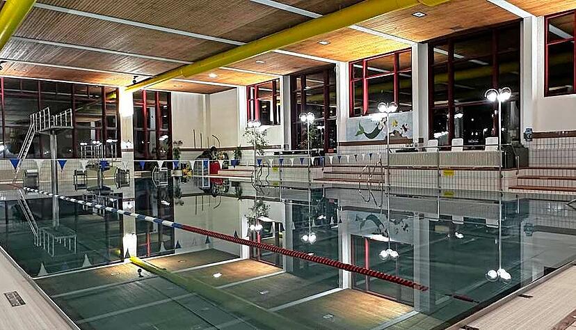 Das Eppinger Hallenbad ist seit 2013 nicht mehr grundlegend saniert worden. Nun k&ouml;nnte ein neues Programm des Bundes f&uuml;r Bewegung sorgen.
Foto: Stadtverwaltung