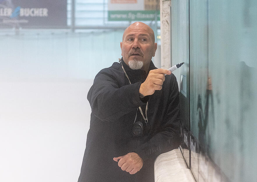 &Ouml;ffentliches Training der Heilbronner Falken.