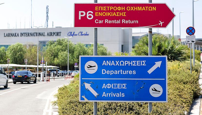 Auch der Flughafen Larnaka ist vom Streik betroffen. (Archivbild) Auch der Flughafen Larnaka ist vom Streik betroffen. (Archivbild)