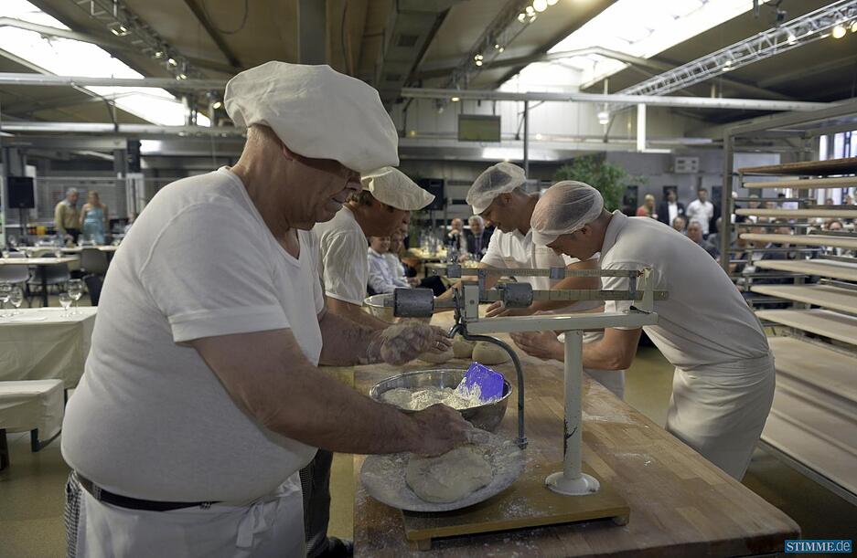 200 Jahre Holzofenbrot bei B&auml;ckerei Mitterer
