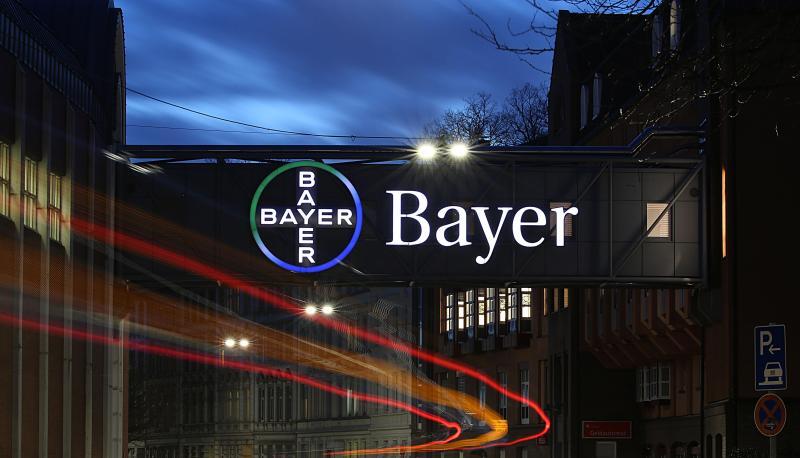 Das Bayer-Werk in Wuppertal. Der Pharma- und Chemiekonzern will in Deutschland 4500 Stellen abbauen.