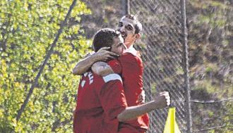 Ein Ebel jubelt selten allein: Patrick und Dominik Ebel.Foto: Klaus Kr&uuml;ger