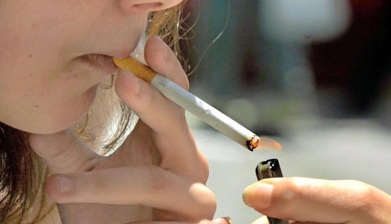 Rauchen verboten (Symbolbild): Auch an diese Regeln haben sich manche Jugendliche in Hüffenhardt nicht gehalten, jetzt ist der Treff vorerst geschlossen.
Foto: dpa Rauchen verboten (Symbolbild): Auch an diese Regeln haben sich manche Jugendliche in Hüffenhardt nicht gehalten, jetzt ist der Treff vorerst geschlossen.
Foto: dpa