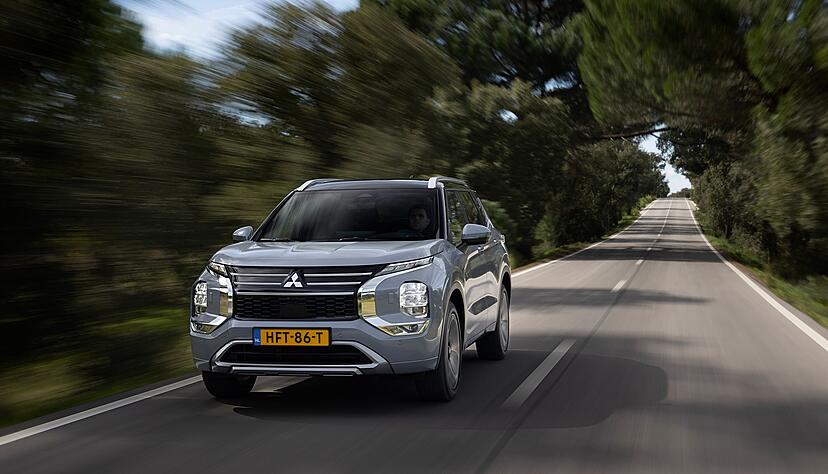 Ein bisschen gr&ouml;&szlig;er, ein bisschen schicker: Im April soll der Mitsubishi Outlander mit Plug-in-Antrieb ab Preisen f&uuml;r 49.990 Euro auf den Markt kommen.