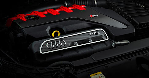 Seit 50 Jahren gibt es den F&uuml;nfzylindermotor bei Audi. In der aktuellen Ausf&uuml;hrung im RS 3 leistet er 400 PS.