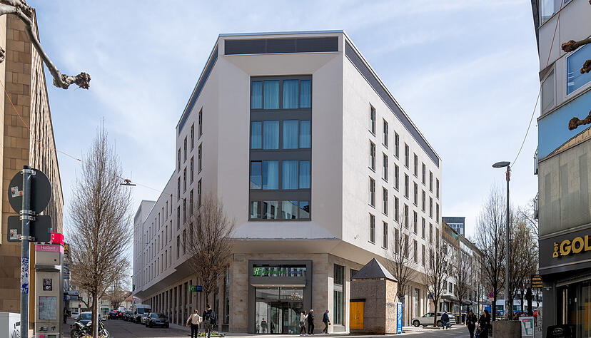 Das neue Drei-Sterne-Superior Hotel Holiday Inn Express an der Allee hat nun ge&ouml;ffnet.