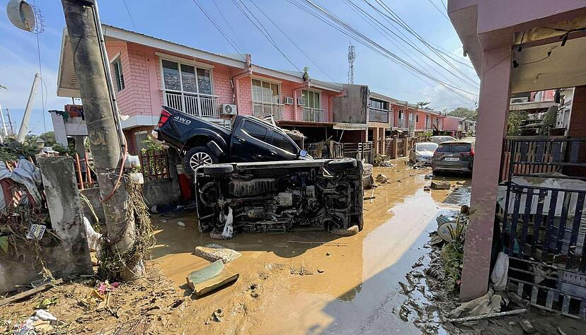 Es handelt sich um eine der schlimmsten Flutkatastrophen der vergangenen Jahre. Es handelt sich um eine der schlimmsten Flutkatastrophen der vergangenen Jahre.