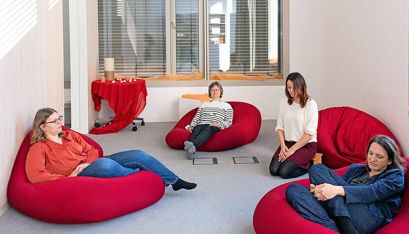 Der Raum der Stille steht allen offen - für eine kurze Erholung, ein Gebet oder eine Meditation. Foto: Mario Berger Der Raum der Stille steht allen offen - für eine kurze Erholung, ein Gebet oder eine Meditation. Foto: Mario Berger