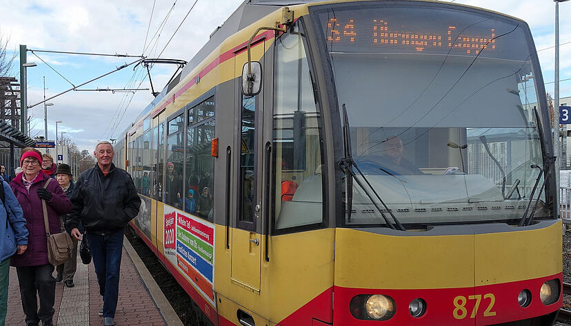 Der Koalitionsvertrag sieht vor, alle Orte in Baden-Württemberg von fünf Uhr morgens bis Mitternacht mit dem ÖPNV zu erreichen. Archivfoto: Christian Gleichauf Der Koalitionsvertrag sieht vor, alle Orte in Baden-Württemberg von fünf Uhr morgens bis Mitternacht mit dem ÖPNV zu erreichen. Archivfoto: Christian Gleichauf