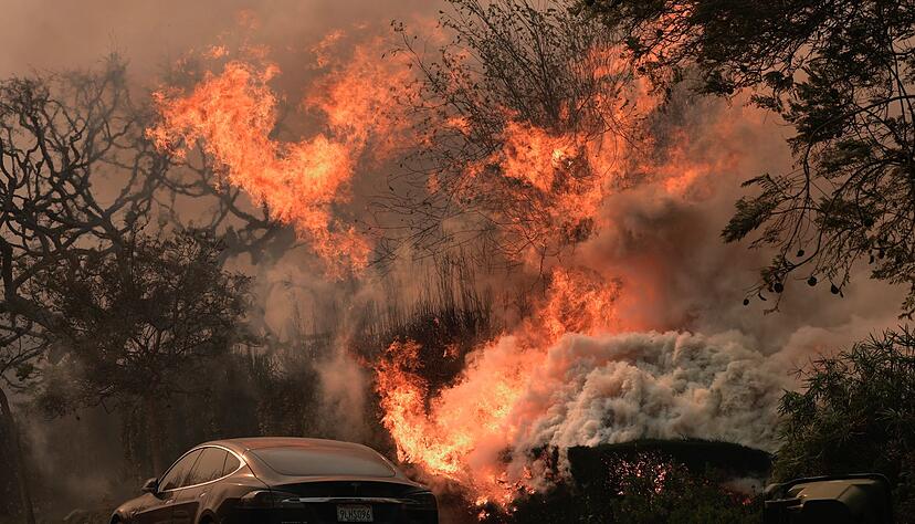 Zahlreiche Bewohner versuchten, betroffene Gebiete zu verlassen.