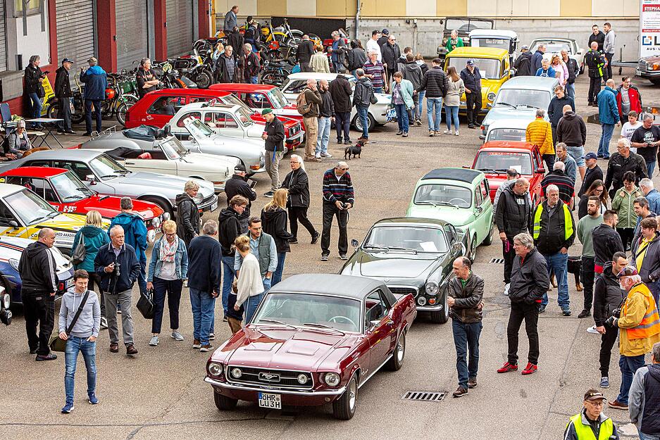 Gro&szlig;es Young- und Oldtimertreffen auf dem Gel&auml;nde der Genossenschaftskellerei Heilbronn