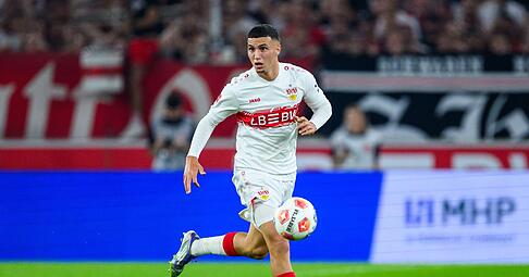 Bilal El Khannouss in Aktion. Er hat gegen Heidenheim das entscheidende 1:0 für den VfB Stuttgart geschossen. Bilal El Khannouss in Aktion. Er hat gegen Heidenheim das entscheidende 1:0 für den VfB Stuttgart geschossen.
