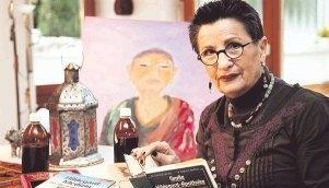 Gestaltet ihr Leben in Klingenberg "hildegardm&auml;&szlig;ig": Monika Huss richtet sich fast immer nach den Regeln der ber&uuml;hmten Mystikerin.Foto: Guido Sawatzki