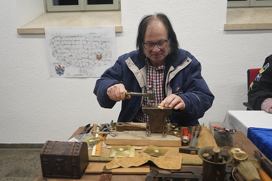 Handwerkliche Vorführungen gab es auch bei der 25. Auflage des Forchtenberger Weihnachtsmarkts.
