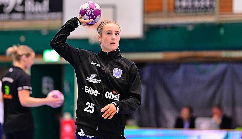 Sinah Hagen ist − Stand heute − die einzige Spielerin im Neckarsulmer Kader der nächsten Saison, die aus Baden-Württemberg stammt. Sinah Hagen ist − Stand heute − die einzige Spielerin im Neckarsulmer Kader der nächsten Saison, die aus Baden-Württemberg stammt.