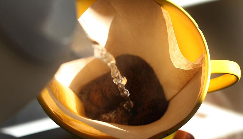 Kaffee als Verdauungshelfer: Das Getränk kann den Darm in Schwung bringen. Kaffee als Verdauungshelfer: Das Getränk kann den Darm in Schwung bringen.