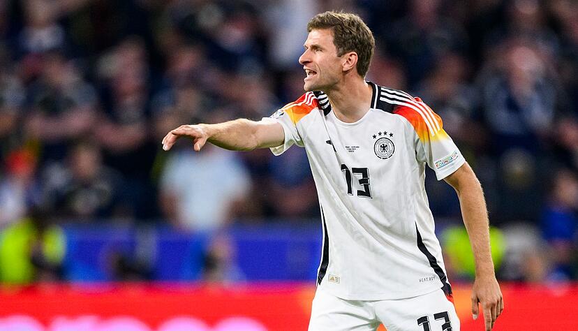 «Wir haben drei Punkte geholt, dürfen uns freuen. Aber dann geht es natürlich im nächsten Spiel weiter. Rückschläge kommen schneller als man denkt», sagt Thomas Müller. «Wir haben drei Punkte geholt, dürfen uns freuen. Aber dann geht es natürlich im nächsten Spiel weiter. Rückschläge kommen schneller als man denkt», sagt Thomas Müller.