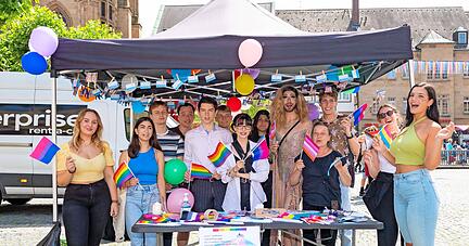 Der Heilbronner Jugendgemeinderat sowie die Antidiskriminierungsstelle der Stadt Heilbronn organisierten ein erstes Event zum Christopher-Street-Day.
Foto: Mario Berger