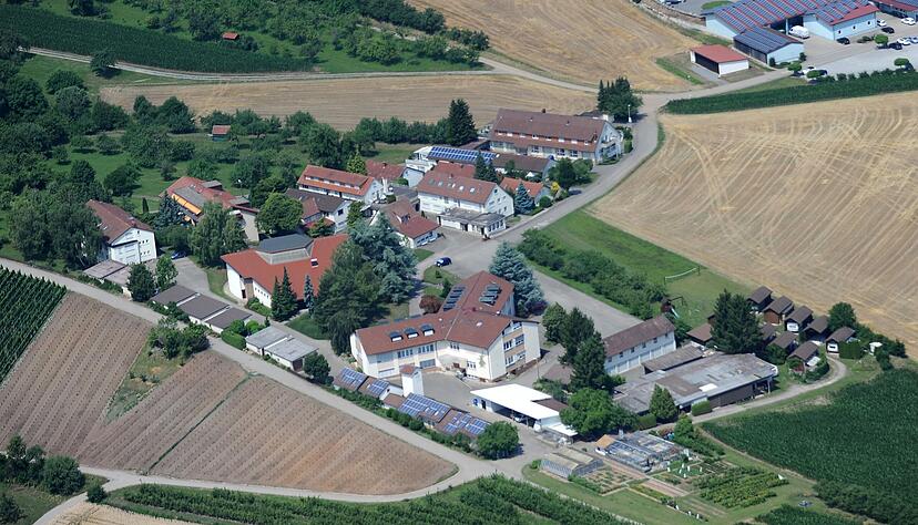 Das Glaubenshaus Libanon: Mit der Ver&auml;u&szlig;erung der Siedlung am Rande Beilsteins sollen die Forderungen der Rentenversicherungen beglichen werden. 
Foto: Werner Kuhnle