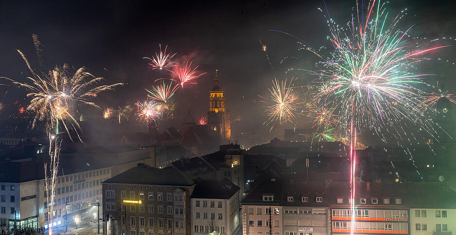 Blick vom Heilbronner Parkhotel auf die Heilbronner Innenstadt am Jahreswechsel.